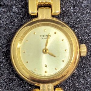 Citizen vintage gold bracelet mother of pearl watch